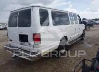 2001 Ford E-350 photo