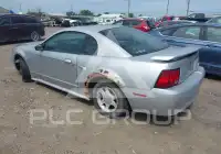 2001 Ford MUSTANG photo