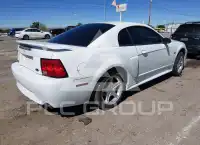 2001 Ford MUSTANG photo