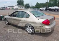 2001 Ford TAURUS фото