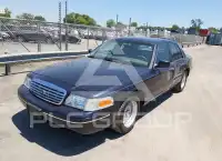 2001 Ford CROWN фото