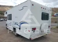 2001 Ford E-350 photo