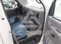 2001 Ford E-350 photo