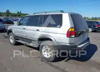 2002 Mitsubishi MONTERO photo