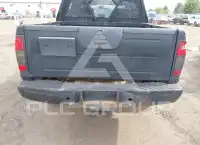 2002 Nissan FRONTIER фото