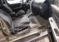 2002 Nissan FRONTIER photo