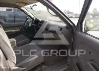2002 Nissan FRONTIER photo