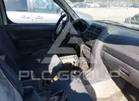 2002 Nissan FRONTIER фото