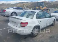 2002 Saturn S series photo