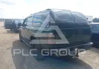 2002 Chevrolet Suburan photo