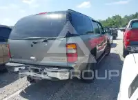 2002 Chevrolet Suburan photo