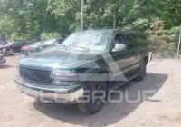 2002 Chevrolet Suburan photo