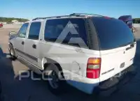 2002 Chevrolet Suburan photo