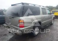 2002 Chevrolet Suburan photo