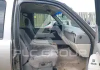2002 Chevrolet Suburan photo