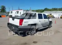 2002 Chevrolet Avalanche photo