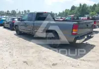 2002 Chevrolet Silverado photo