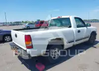 2002 Chevrolet Silverado photo