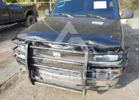 2002 Chevrolet Silverado photo