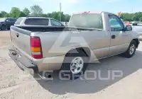 2002 Chevrolet Silverado photo