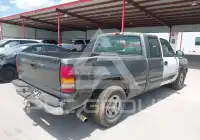 2002 Chevrolet Silverado photo