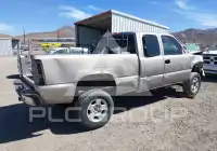 2002 Chevrolet Silverado photo