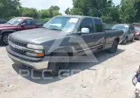 2002 Chevrolet Silverado photo