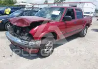 2002 Chevrolet S10 photo