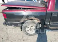 2002 Chevrolet S10 фото