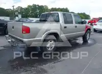 2002 Chevrolet S10 фото