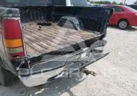 2002 Chevrolet Silverado photo