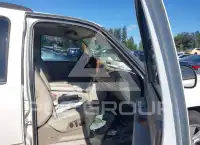2002 Chevrolet Tahoe фото
