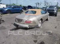 2002 Jaguar XK8 фото