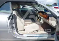 2002 Jaguar XK8 фото
