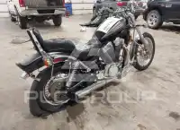 2002 Suzuki  фото