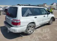 2002 Subaru Forester photo