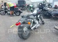 2002 Honda VT750 фото