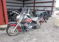 2002 Honda VT750 фото