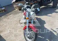 2002 Honda VT750 photo