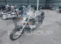 2002 Honda VT1100 photo