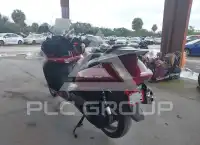 2002 Honda Silverwing photo