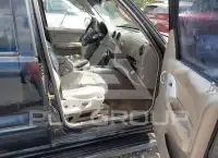 2002 Jeep LIBERTY фото