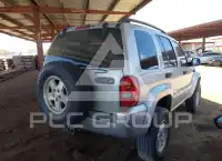 2002 Jeep LIBERTY фото