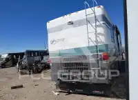 2002 Freightliner Chassis фото