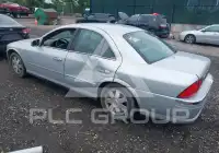 2002 Lincoln LS photo