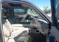 2002 Cadillac ESCALADE photo