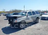 2002 Cadillac ESCALADE фото