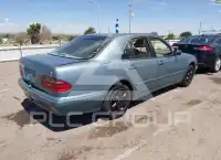 2002 Mercedes Benz E 320 photo