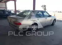2002 Mercedes Benz E 320 photo