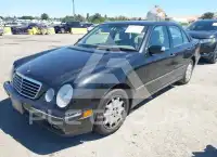 2002 Mercedes Benz E 320 фото